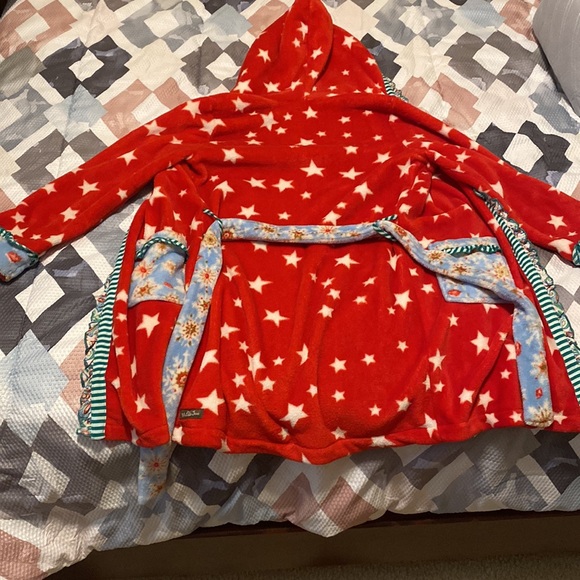 I am selling a Matilda Jane robe, Size 12-14 in girls. - Picture 2 of 2